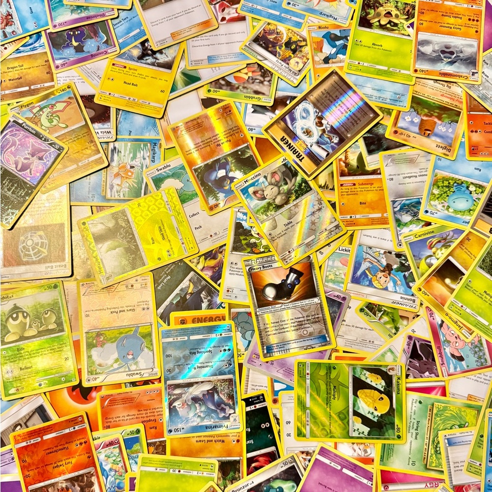 Pokémon Cards (lot of 184) - Picture 2 of 4